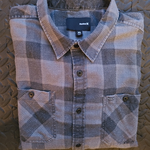 Hurley Flannel - Picture 5 of 5